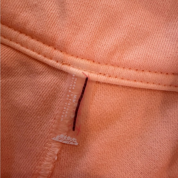 Free People Movement Peach Terry Cloth Cargo Shorts nwot size medium - Picture 2 of 4